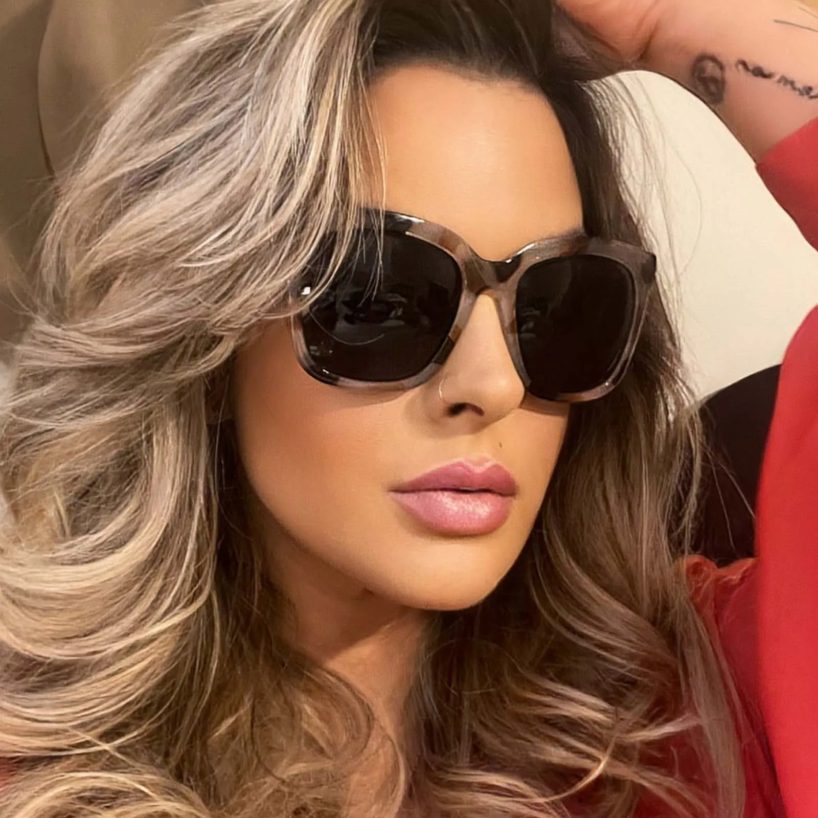 HAILEY - CREAM TORTOISE   SOLID GREY SUNGLASSES