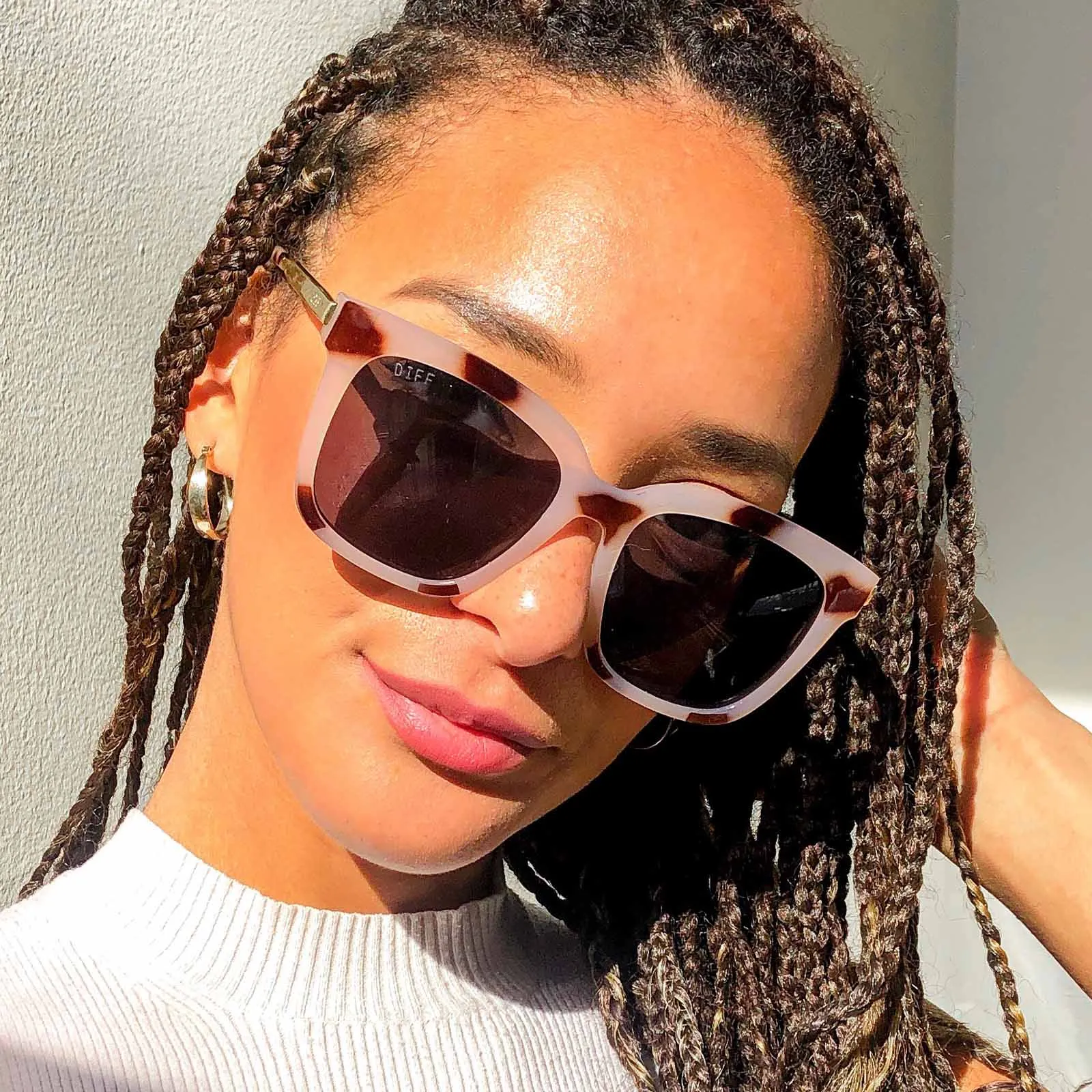 HAILEY - CREAM TORTOISE   SOLID GREY SUNGLASSES