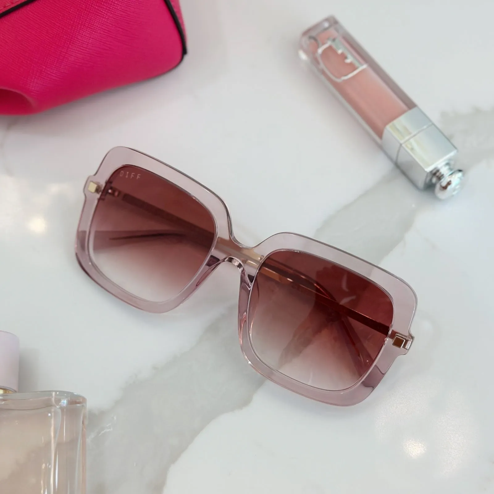 SANDRA - LIGHT PINK CRYSTAL   DUSK GRADIENT SUNGLASSES