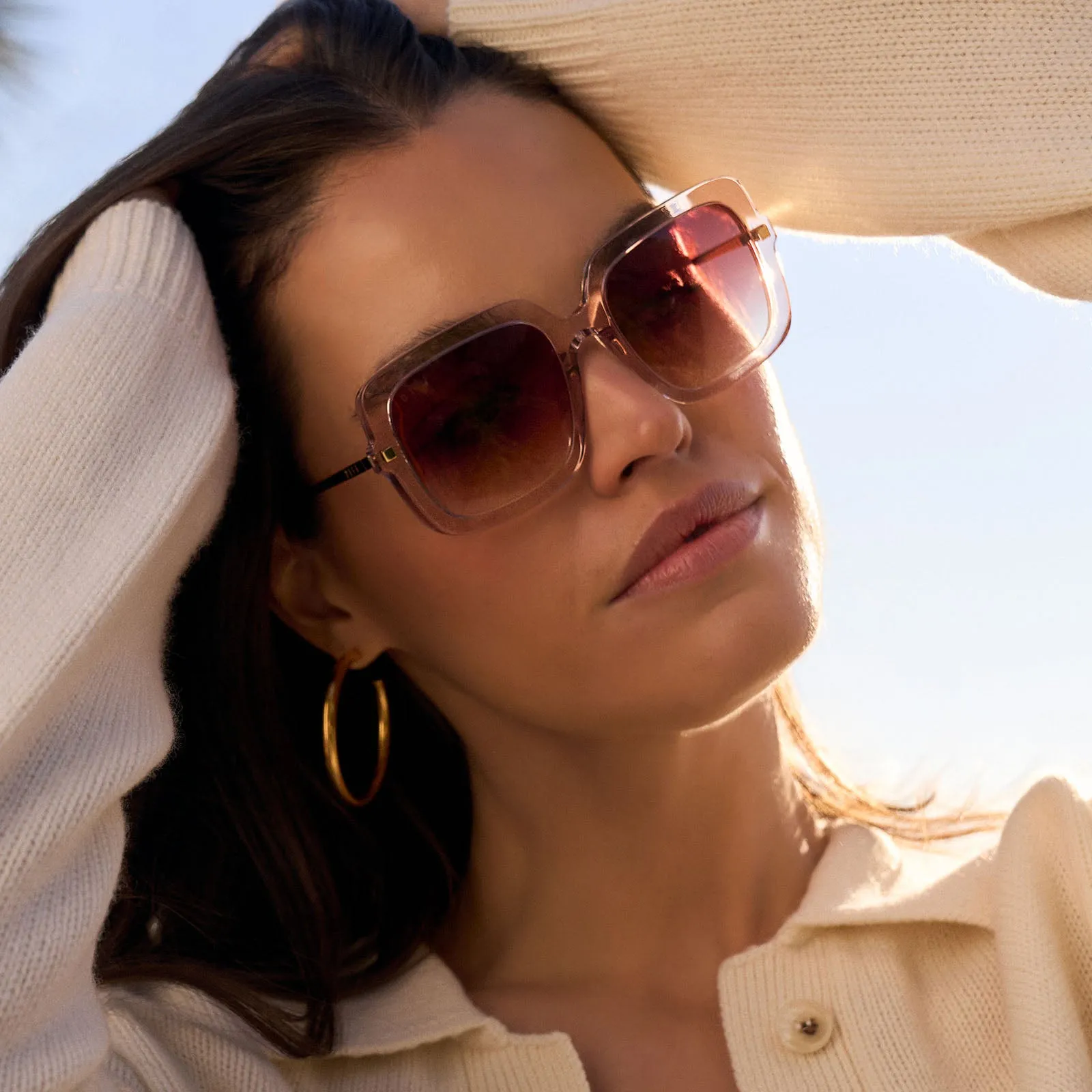 SANDRA - LIGHT PINK CRYSTAL   DUSK GRADIENT SUNGLASSES