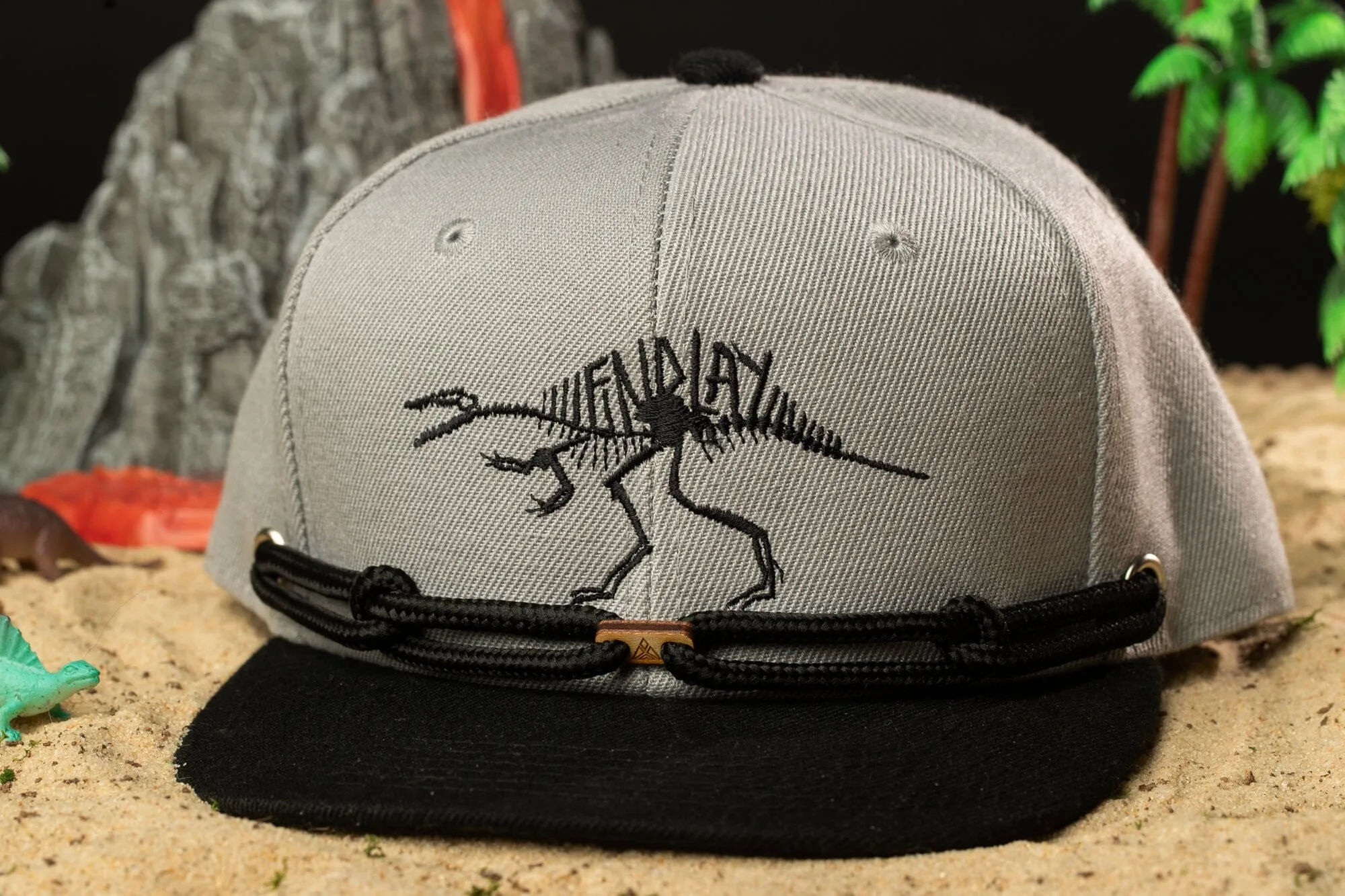 Spino Crest Youth Fit Snapback