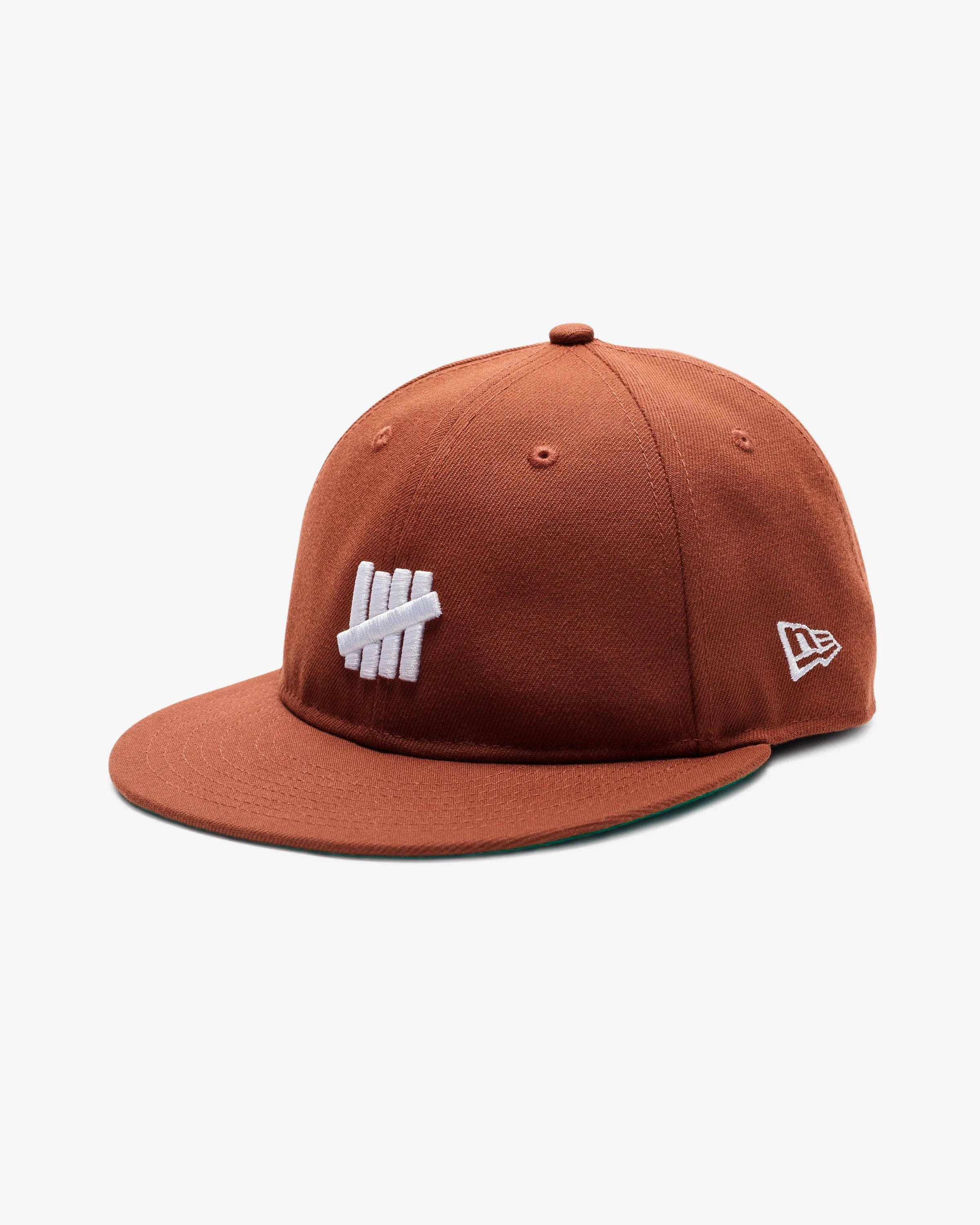 UNDEFEATED X NE ICON SNAPBACK